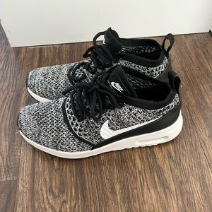Nike Running Shoes size 7